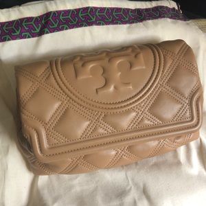 ⭐️Tory Burch clutch